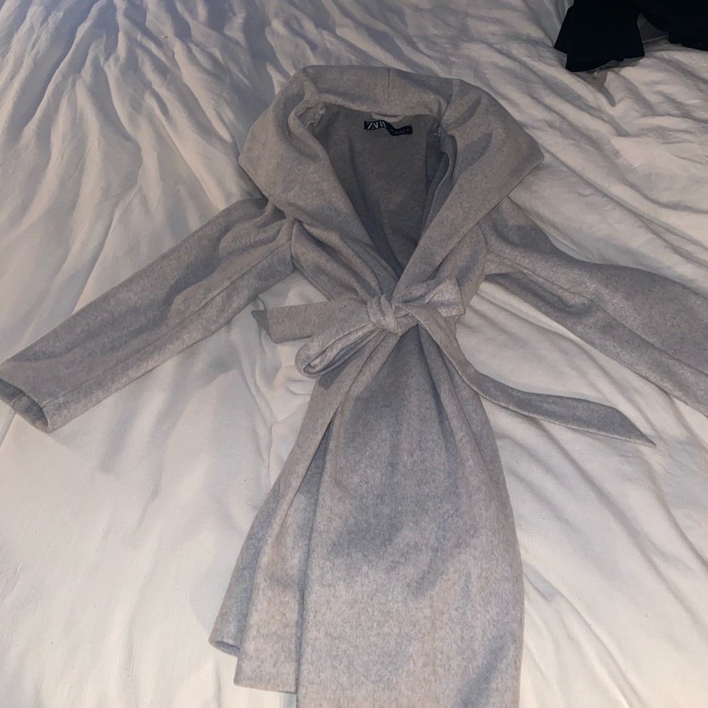 Zara gray robe style coat w hood
